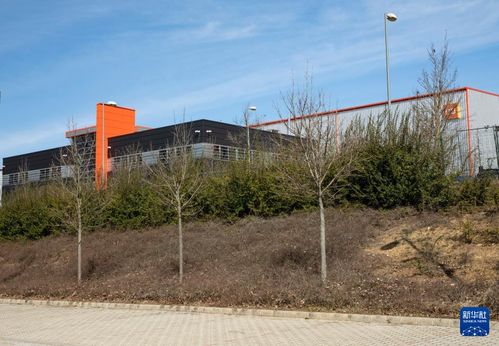 探訪蔚來(lái)能源歐洲工廠 未來(lái)出行的綠色心臟，光影中的工業(yè)詩(shī)篇